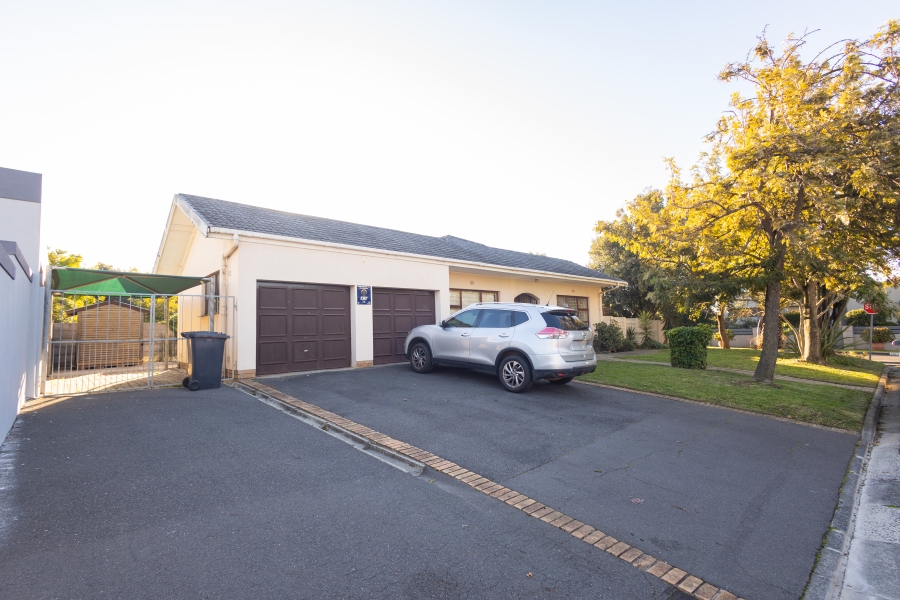 3 Bedroom Property for Sale in Amanda Glen Western Cape